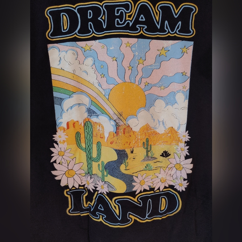 Men's XL Black Tee W/ Pastel Desertscape "Dream Land" Graphic Giving Retro Vibes